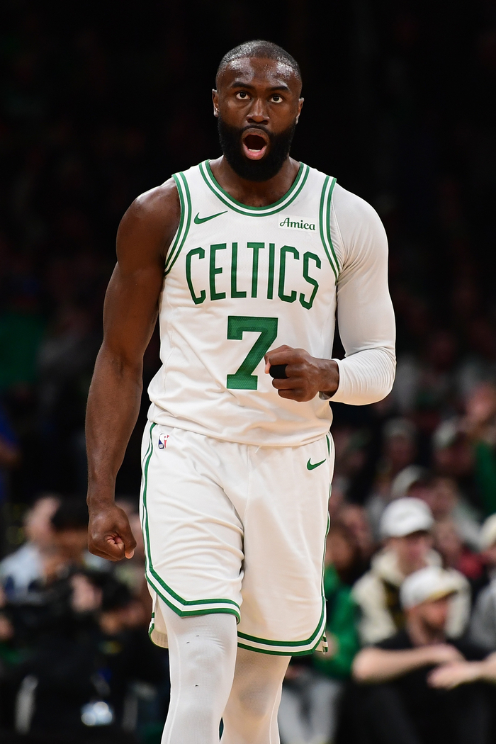 杰伦·布朗30+率队险胜灰熊 凯尔特人四连胜