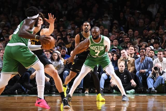 波尔津吉斯首发难救主 塔图姆布朗合砍56分助凯