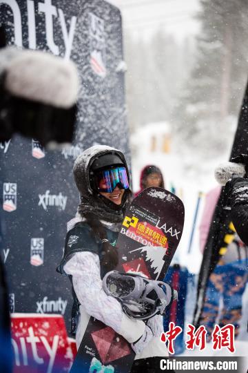 中国选手蔡雪桐获得亚军。黑龙江省体育局提供 瑞士莱克斯站U型场地世界杯中,蔡雪桐夺银彰显