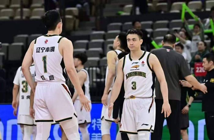 辽宁vs北京鏖战90分钟 北京力克劲旅登顶联赛第四