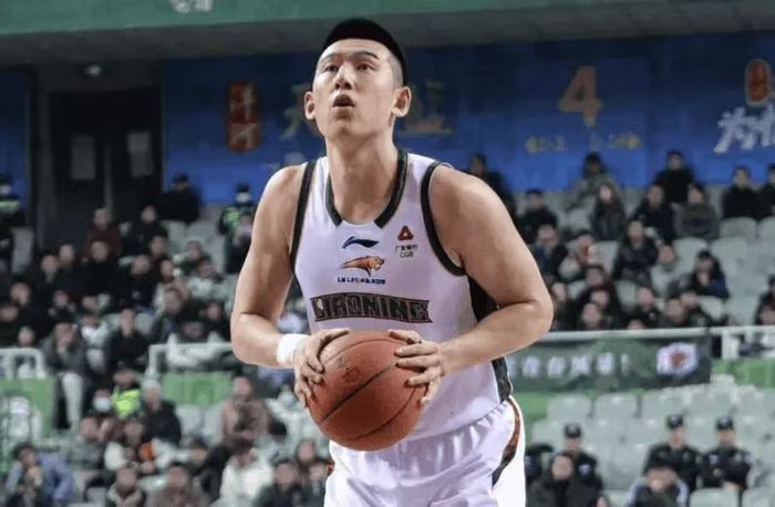 辽宁vs北京鏖战90分钟 北京力克劲旅登顶联赛第四