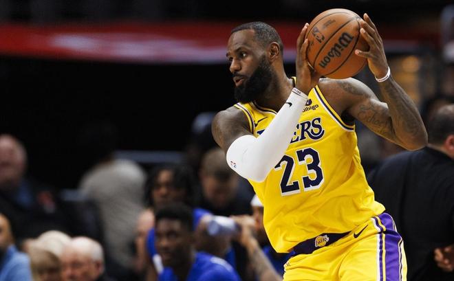 利拉德单场60分5次创现役纪录，超越哈登成历史