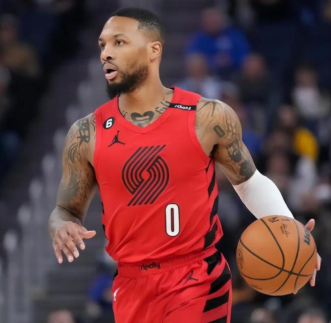 利拉德单场60分5次创现役纪录，超越哈登成历史