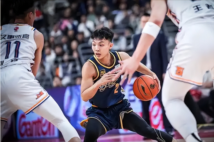 广东男篮主场惨败广州 旧将徐昕成关键突破口