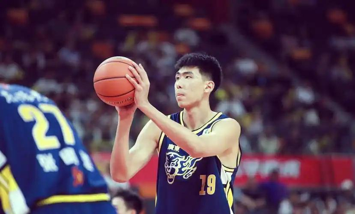 广东男篮主场惨败广州 旧将徐昕成关键突破口